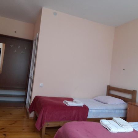 Kera Guest House Stepantsminda Exterior photo